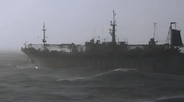 Argentina autoriza ingreso controlado de 53 pesqueros chinos en la milla 200 por temporal