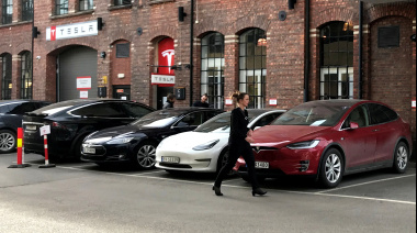 Noruega marca un récord histórico: el 96% de los autos vendidos en 2025 fueron eléctricos