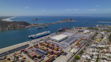 Terminal Marítima de Mazatláncrece en 2025 y suma operaciones de alta complejidad