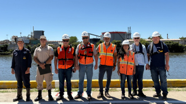 Dock Sud realizó el ejercicio anual de convalidación del PLANACON en su muelle público