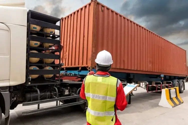 El Gobierno redefine competencias sobre el origen de mercaderías y modifica el Código Aduanero