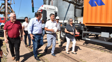 Puerto de Barranqueras: Chaco concretó una exportación de aceite de girasol con destino a España