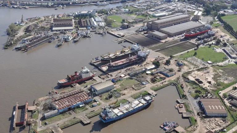 Tandanor completó los trabajos en seco del buque pesquero CORAL