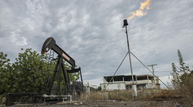 Exportaciones de petróleo de Venezuela aumentan en enero con envíos cercanos a 800.000 bpd