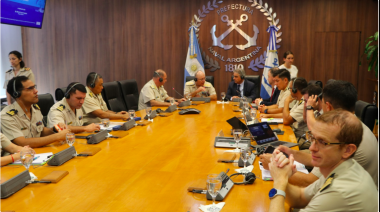 Prefectura Naval Argentina y EU CRIMARIO refuerzan cooperación en seguridad marítima