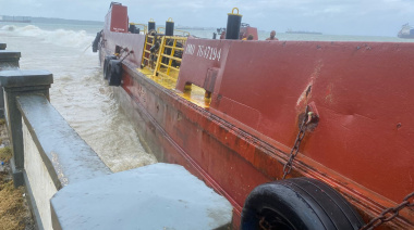 La Autoridad Marítima de Panamá y Aeronaval monitorean embarcaciones encalladas en las costas de Colón