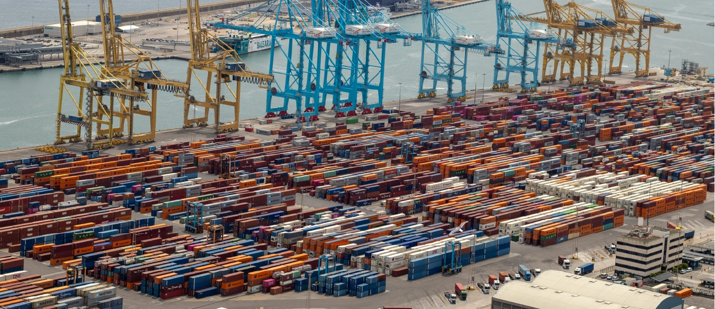 El sector logístico cerró 2025 mejor de lo esperado y acelera la medición de su huella de carbono