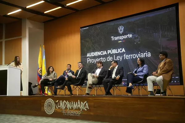 Invías respaldó el Proyecto de Ley Ferroviaria en audiencia pública sobre la reactivación del sistema férreo