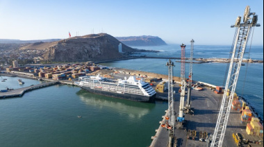 Más de 700 turistas del crucero Azamara Quest visitaron Arica y Parinacota