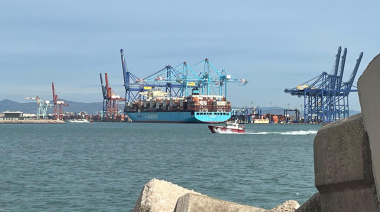 Valenciaport canalizó más de 830.000 TEU hasta febrero con caída en el tráfico total