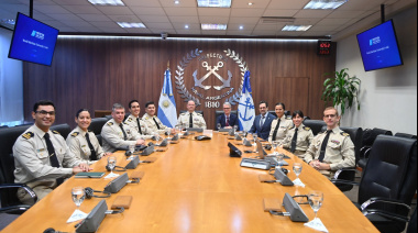 La Prefectura Naval Argentina recibió a autoridades de la Universidad Marítima Mundial