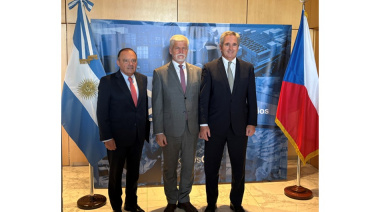 El presidente checo Petr Pavel y el canciller Quirno expusieron ante empresarios de ambos países en la Cámara Argentina de Comercio y Servicios