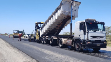 Dos frentes de obra simultáneos avanzan en la rehabilitación integral de la Ruta Provincial 6 en Córdoba