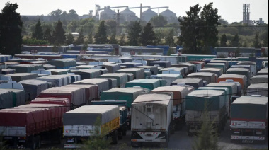 Más de 12.000 camiones en dos días: el Gran Rosario cierra abril con el mayor pico de la campaña