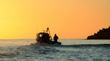 El mar en Mar del Plata promedió 18,3°C en abril y superó el máximo histórico de la serie