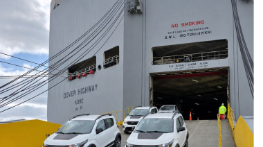 CAT Argentina realizó su primera operación RoRo con Stellantis en el puerto de Lima-Zárate