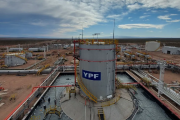 YPF amplía la capacidad de tratamiento de petróleo en Vaca Muerta con una inversión de USD 200 millones