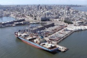 Caída del trasbordo en Montevideo impacta el volumen operado en 2025