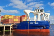 El buque “Don Toyo”, la mayor embarcación portacontenedores fluvial del mundo, inicia operaciones