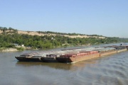 Paraguay y Argentina buscan una solución para el trasbordo de combustible en el kilómetro 171 de la Hidrovía