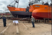 El Astillero Aloncar bota un nuevo buque pesquero para la zafra de langostino en Rawson