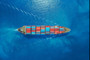 Hapag-Lloyd y DHL Global Forwarding se unen para impulsar el transporte marítimo sostenible