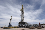 La producción de las refinerías argentinas se apoya en las cuencas de Neuquén y el Golfo San Jorge