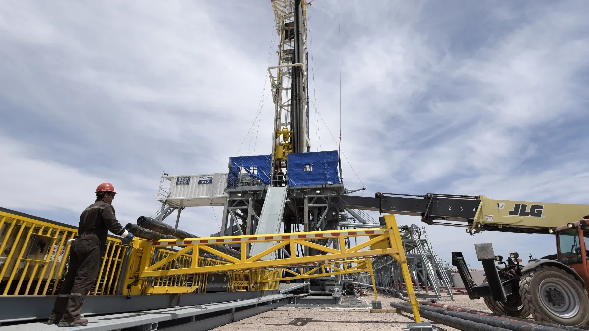 Eficiencia extrema en Vaca Muerta: los "superpozos" reconfiguran el mapa productivo y proyectan un superávit récord para 2026