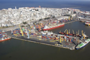Movimientos de contenedores en el Puerto de Montevideo cae casi 30% en 2025