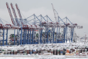 El clima invernal provoca disrupciones operativas en puertos del norte de Europa