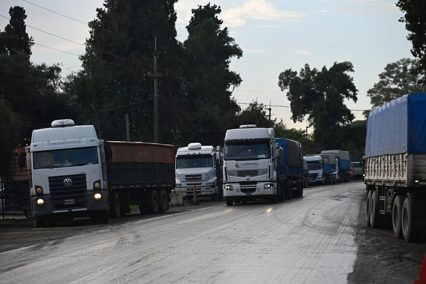 El aumento del transporte de granos encarece la logística en plena cosecha
