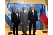 El presidente checo Petr Pavel y el canciller Quirno expusieron ante empresarios de ambos países en la Cámara Argentina de Comercio y Servicios