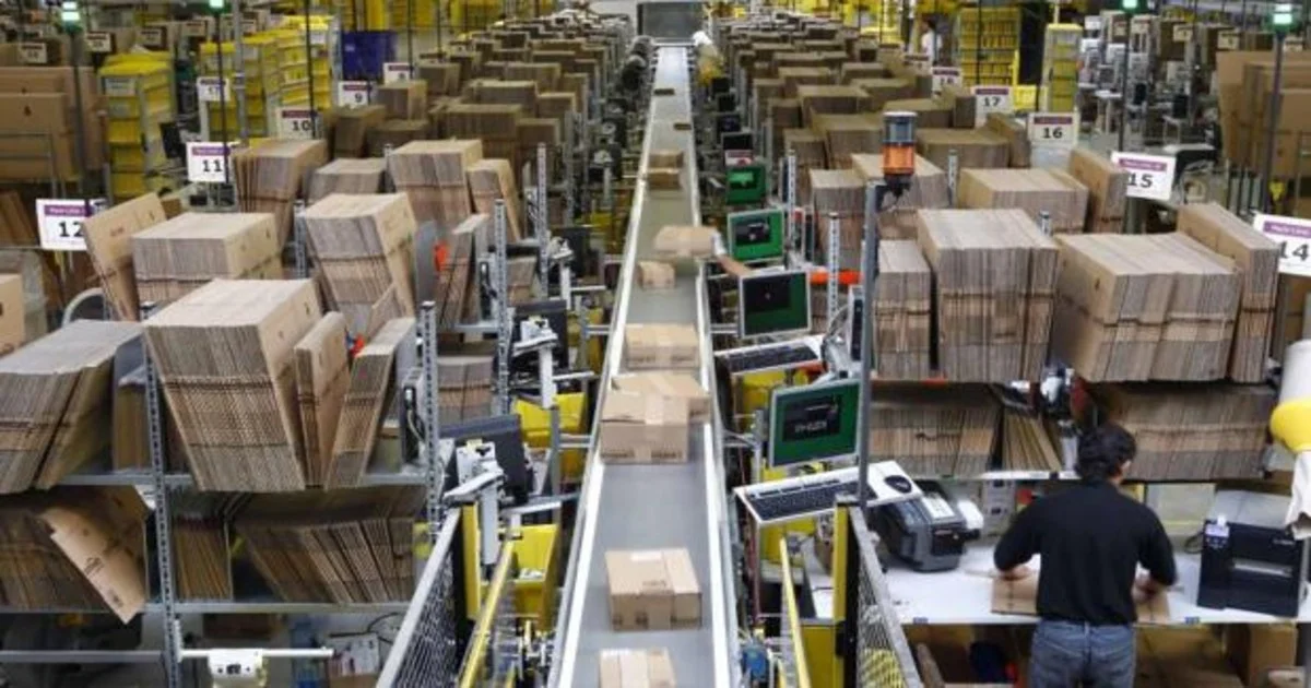 Logística de hoy que mira el mañana: Hacia una Logística Predictiva y Humana