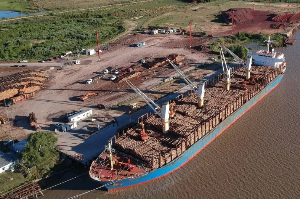 Entre Ríos impulsa el Puerto de Ibicuy como nodo fluvial para abastecer de arena silícea a Vaca Muerta