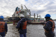 TANDANOR reparó la hélice propulsora del bulk carrier bangladesí Banglar Arjan y el buque zarpó hacia Bangladesh