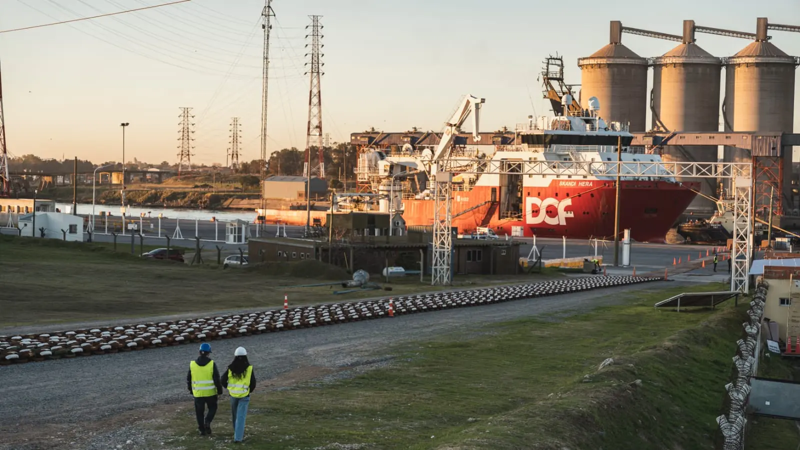 El buque Skandi Hera inició las obras submarinas para el proyecto VMOS
